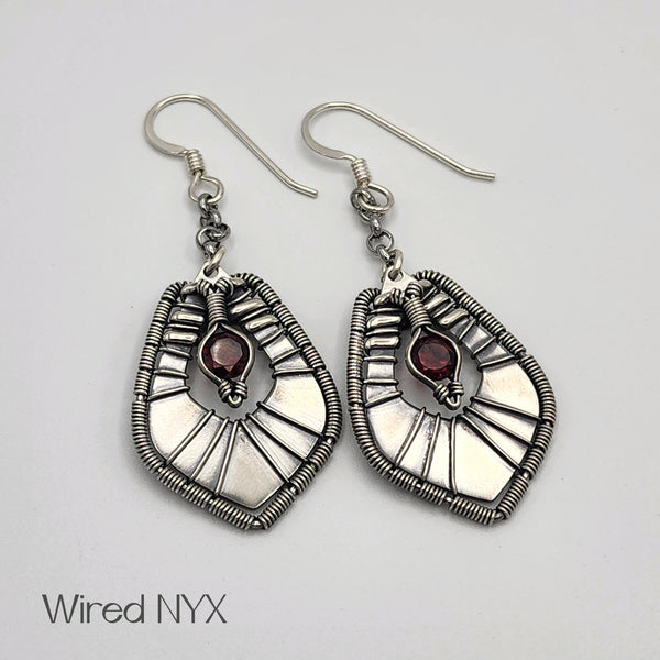 Natural Garnet Earrings Wire Wrapped in Sterling Silver (Oxidized) Material: Sterling Silver/Stainless Steel Chain (Oxidized) Stones: Natural Garnet Earring length: 58mm